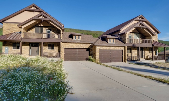 Blue River House | Aspen Grove Views: Spacious Duplex 5 Mi to Breck