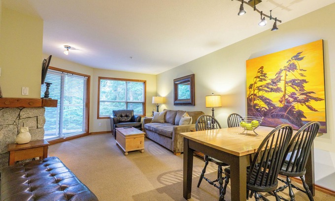 Upper Village Condo | Aspens #215 Prime Ski-in Ski-out Location! Pool, Hot tubs, BBQ, sleeps 4