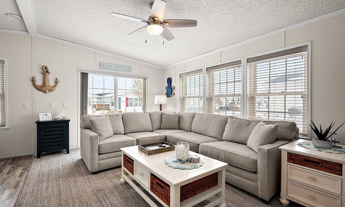 Berlin House | Assateague Pointe 490 - completely remodeled 2 bedroom home pools/gameroom/fishing