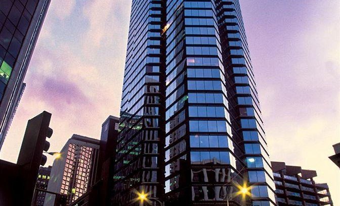 Downtown Honolulu Hotel | Aston at The Executive Centre Hotel