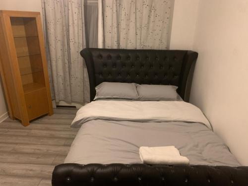 Stanford-le-Hope Bed & Breakfast | At Apex house