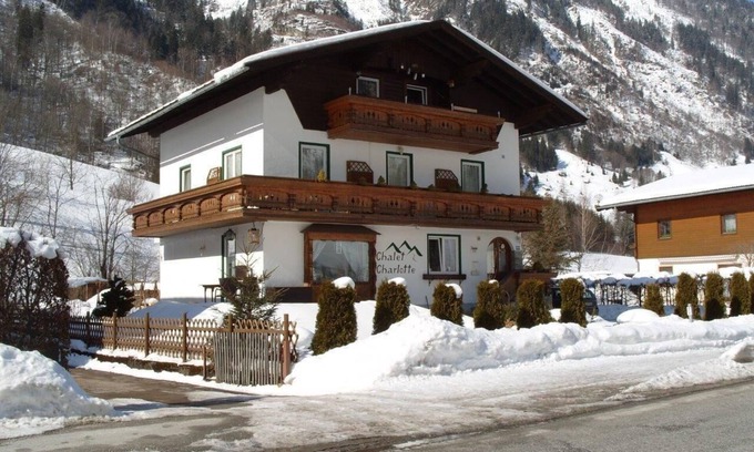 Fusch an der Grossglocknerstrasse House | Holiday house Fusch an der Großglocknerstraße for 1 - 18 persons with 8 bedrooms - Holiday home