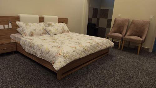 Mingora Apartment | At Home