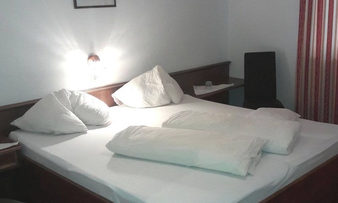 Saalfelden am Steinernen Meer House | Double room with shower, WC - Gasthof Oberbiberg