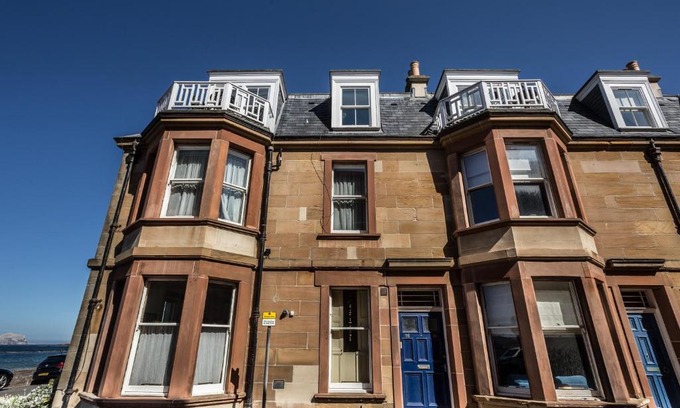 North Berwick Apartment | At The Beach
