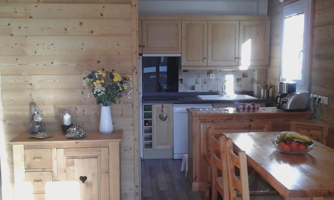 Les Claux Apartment | at the foot of the slopes renovated 2 bedrooms 2 bathrooms separate wc