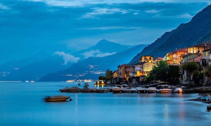 Lezzeno Villa | At the waters edge with Lake Como literally lapping at its feet- village Lezzeno