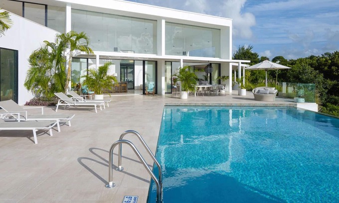 Weston Villa | Atelier House Luxury villa