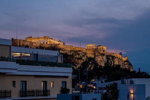 Plaka Apartment | Athens Acropolis House