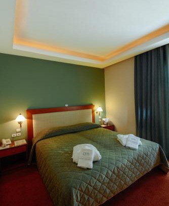 Omonia Hotel | Athens Mirabello