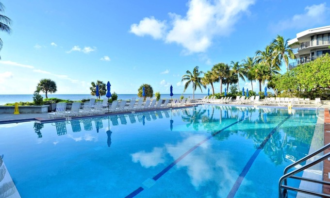 Key West House | Atlantic Paradise by AvantStay | Great Location w/& Shared Pool and hot tub!