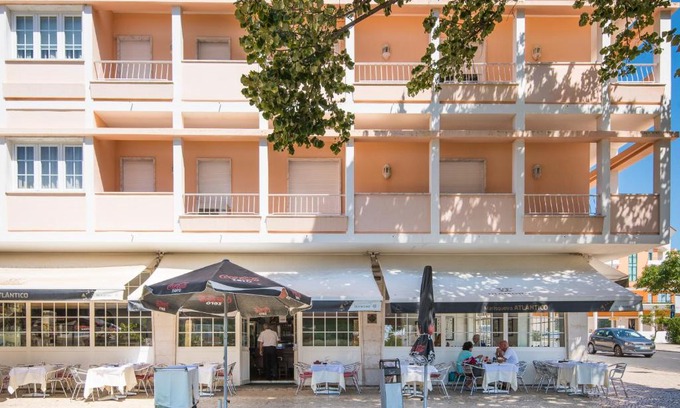Carcavelos House | Atlantic Waves Accommodation