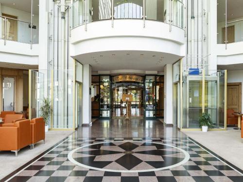 Schwaig Hotel | Atomis Hotel Munich Airport by Mercure