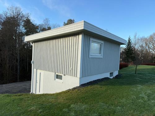 Olofstorp Apartment | Attefallshus nära både natur och Göteborg