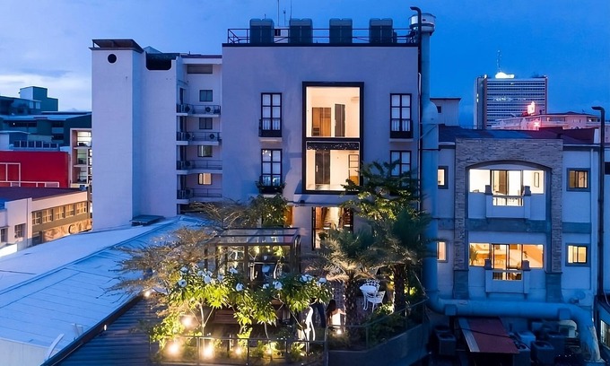 San Jose Hotel | Attend a Concert at Parque Morazán! Free Parking, Pet-Friendly Property