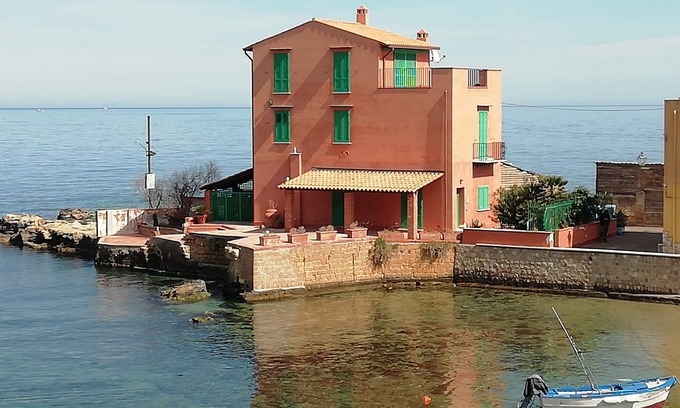 Porticello Apartment | ATTICO sul MARE, terrazza, 15 Km PALERMO, 2 bedrooms, 2 bathrooms, Wifi, Air C., Free parking, rela