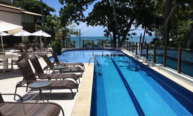 Praia do Forte Apartment | Attractive apartment in a condominium in front of the beach in Praia do Forte Village