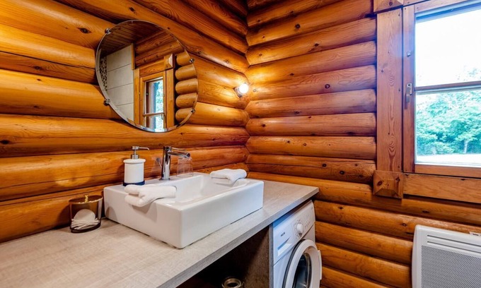 Vendays-Montalivet Ski Chalet | Atypical chalet in the heart of the woods 8km from the sea