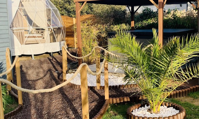 Saint-Hilaire-de-Riez Bed & Breakfast | Atypical and private dome la bulle des coucous