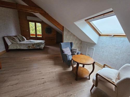 Saint-Die House | Au bout du chemin
