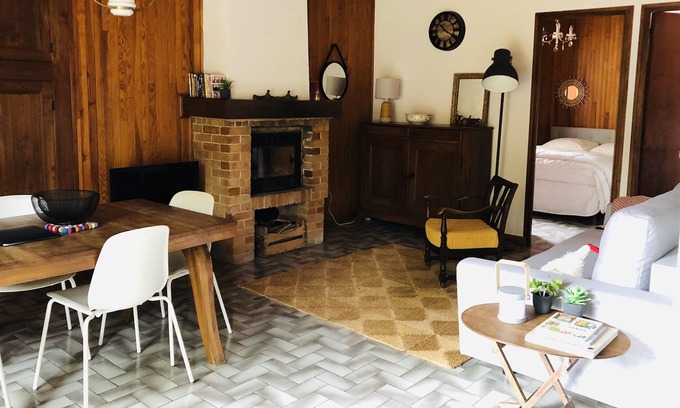 Forest-Saint-Julien Apartment | Au cœur des montagnes, avec cheminée et parking