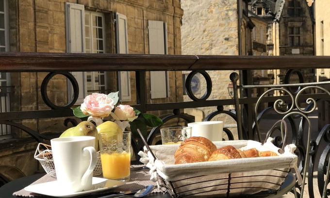 Sarlat-la-Caneda Historic Center Apartment | Au Coeur de Sarlat, L'appart D'en Face