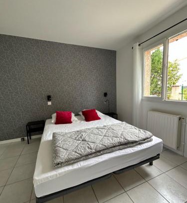 Chatel-Guyon House | Au Trèfle Dort Gîte