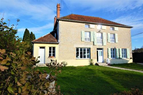 Trannes House | Aube au gite