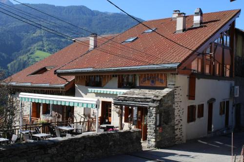La Cote-dʼAime Bed & Breakfast | Auberge de Cassiel