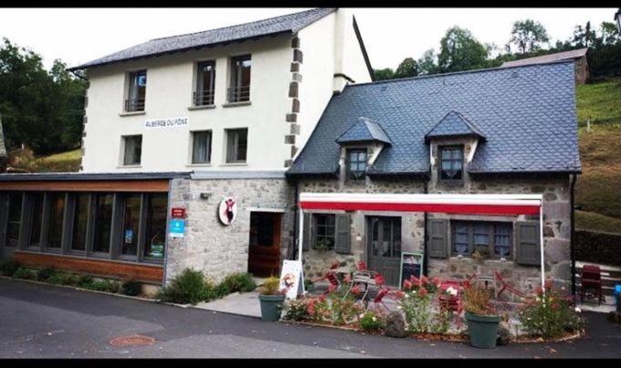 Saint-Projet-de-Salers Bed & Breakfast | Auberge du Pont