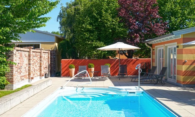 Kuehlungsborn Apartment | Auf den Höfen 05 Little happiness with pool and sauna