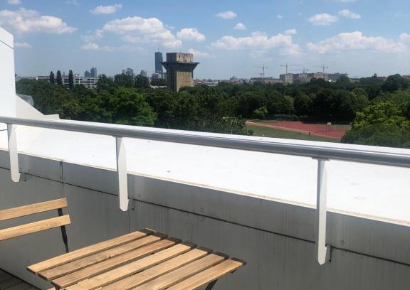 Brigittenau Apartment | Augartenblick Penthaus 14 - Blick zum Riesenrad