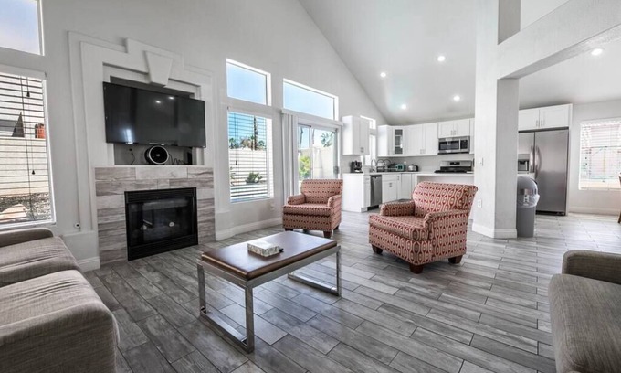 Spring Valley Villa | Authentic Vacation! Relaxing stay!