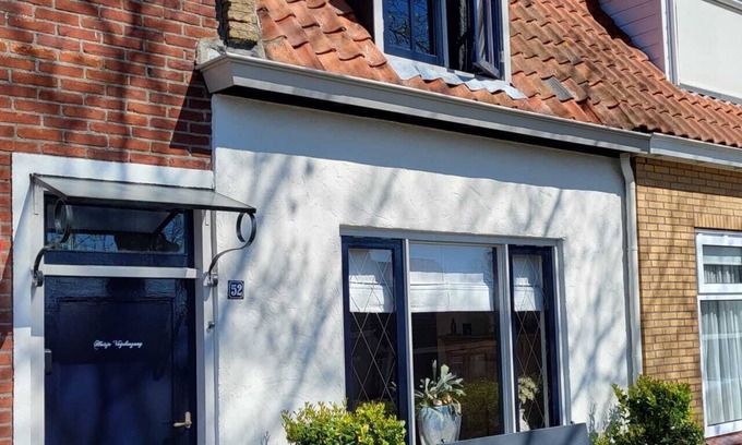 Sint-Annaland House | Authentic Zeeuws Dijkhuisje (near the beach!)