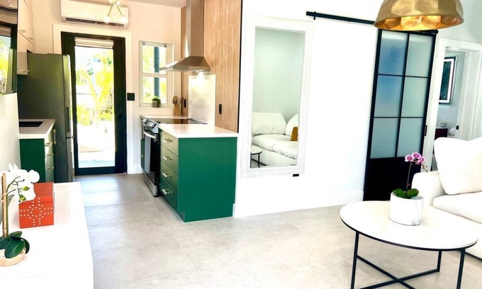 El Portal Apartment | Autumn At The Carrington- 2 Bedroom 1 Bathroom