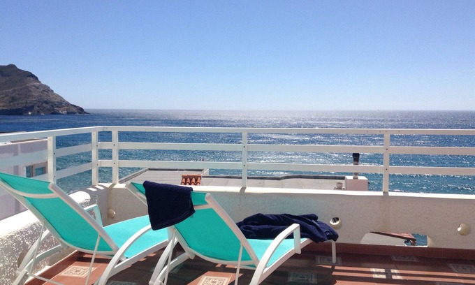 San Jose Apartment | AUTUMN in SAN JOSE Apt 5 pax at 30 m beach and magnificent terrace, CHIMNEY