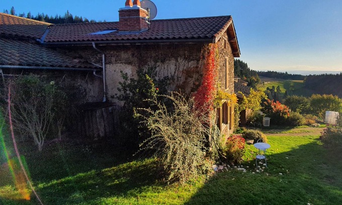 Champagnac-le-Vieux Cottage | auvergnat panoramic gite