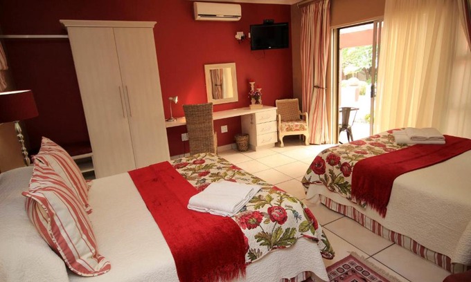 Newcastle House | Avalon Guest Manor