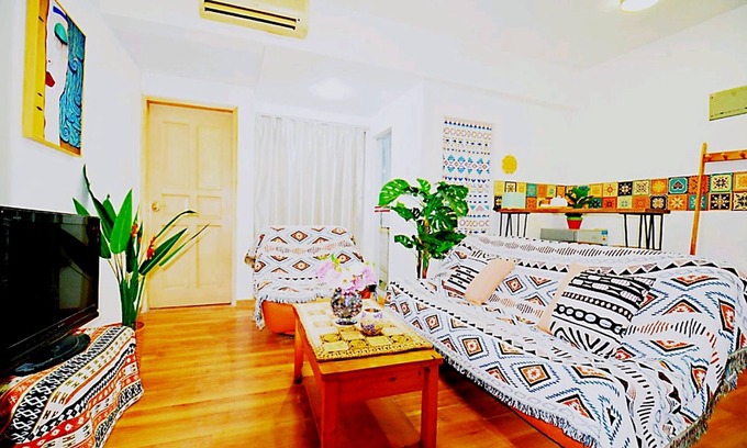 Central Business District Apartment | Avatar Persia Impression Queen Bed & High Rise View