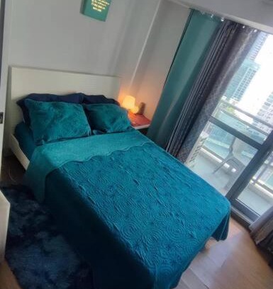Makati Apartment | Aveline Suites Cozy Skyline View ACQUA Private Residences near Rockwell Makati