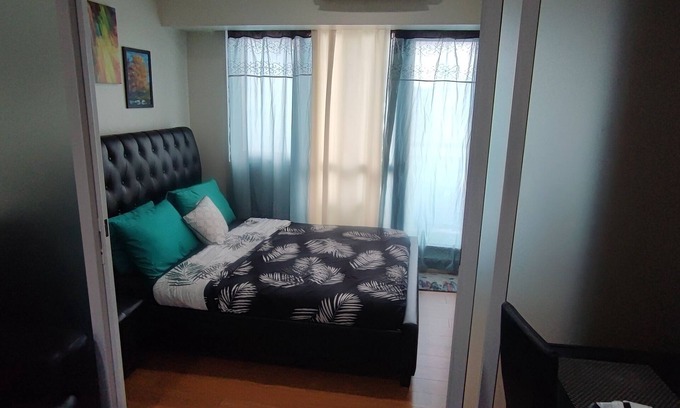 Makati Apartment | Aveline Suites Mi Casa @Acqua Residences/1bedroom/gym/Pool/Cityview/Makati/Malls