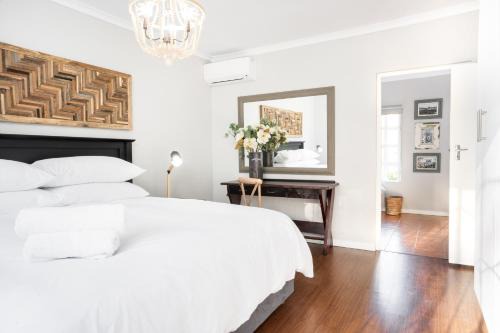Stellenbosch Apartment | Avemore Winelands Home - wood fired hottub and full power back up