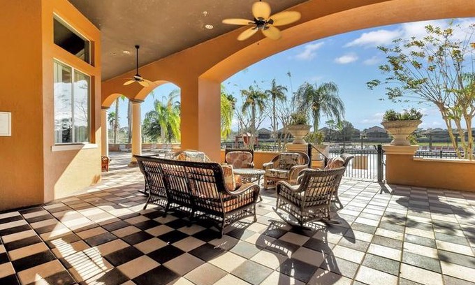 Loughman House | Aviana - Pet Friendly 4BD/3BA Pool Home - 4AV136
