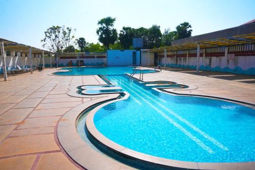 Khattalwada Resort | AVM Paalm Meadows Resort
