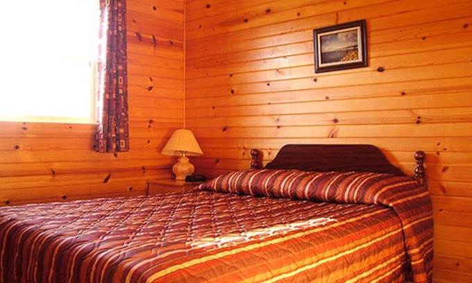 Cavendish Cabin | Avonlea Cottages PEI - 3 Bedroom Deluxe Cottage - 3 bedroom Deluxe Cottage (#6)