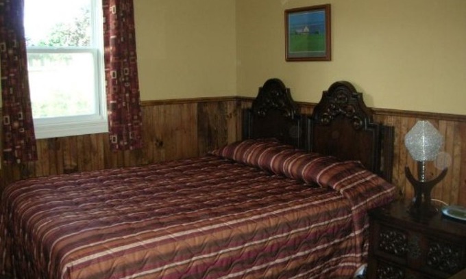 Cavendish Cabin | Avonlea Cottages PEI - 2 Bedroom Deluxe Cottage - 2 bedroom Deluxe cottage (#15)