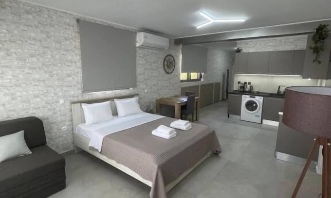 Markopoulon Apartment | AVR DELUXE SUITES 6 AIRPORT FREE SHUTTLE