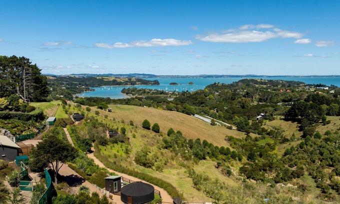 Palm Beach Cabin | Awaawa Yurts - Papa Yurt - Awaawa Yurts offer a luxury glamping experience on Waiheke Island. Stunning views, luxury queen sized bed, private bathroom with tea and coffee making facilities.