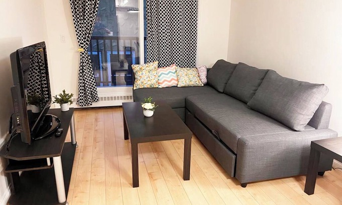 Northwest Calgary Condo | Awesome apartment 1B+1 Living, you won't pay anything except the rent