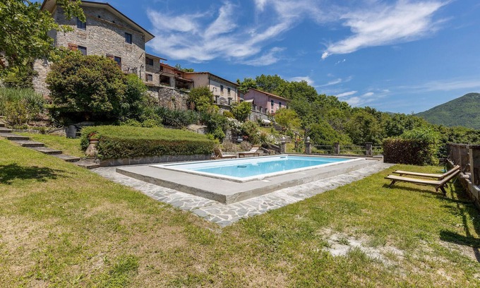 Comano Apartment | Awesome apartment in Comano -MS-